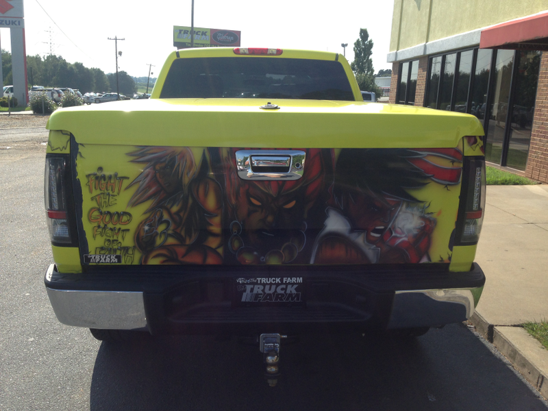 Illustration for article titled The 'Street Fighter For God' Silverado Is A Hadoken Of Awesomeness